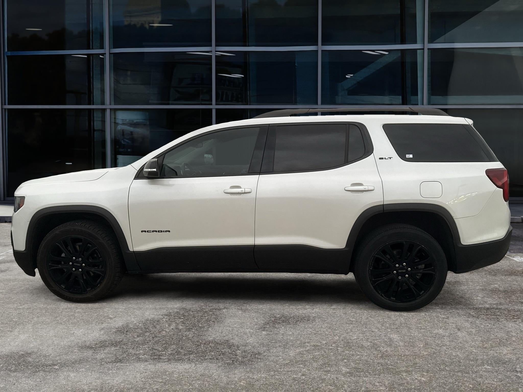 2022 GMC Acadia SLT