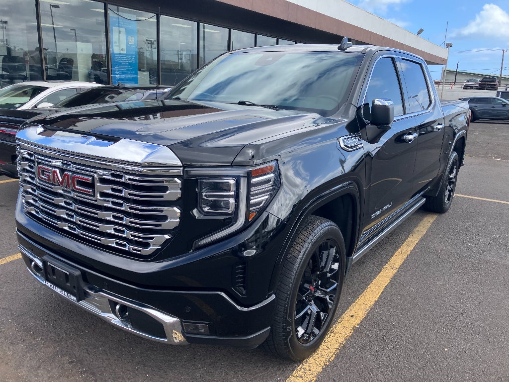 2023 GMC Sierra Denali