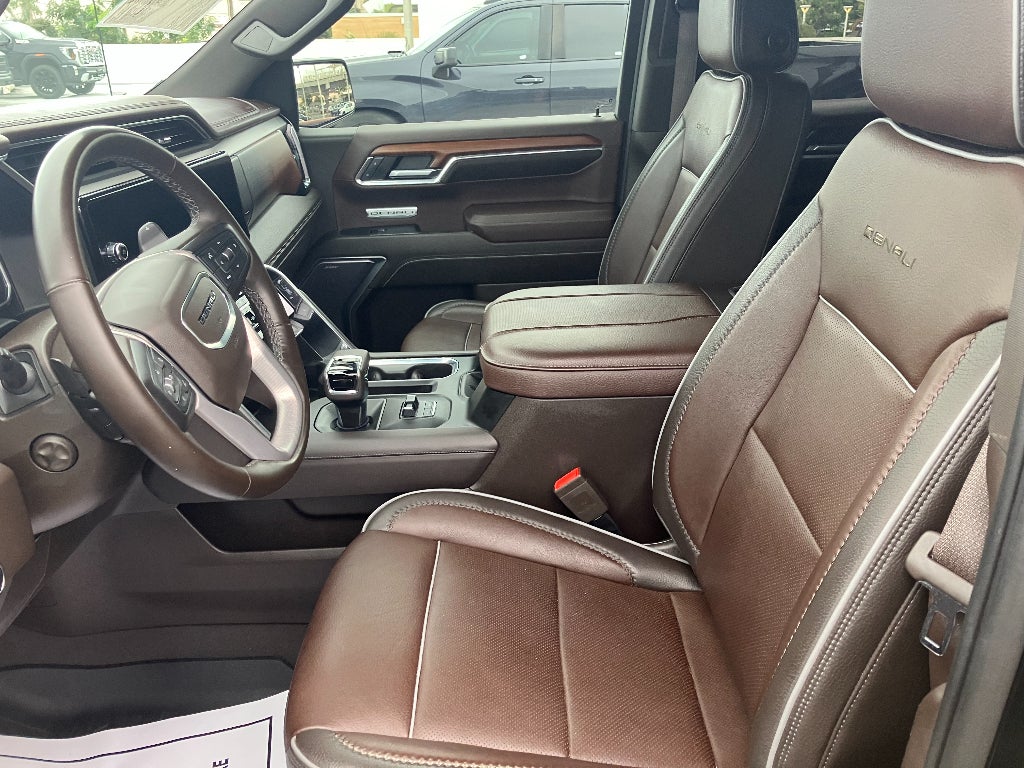 2023 GMC Sierra Denali