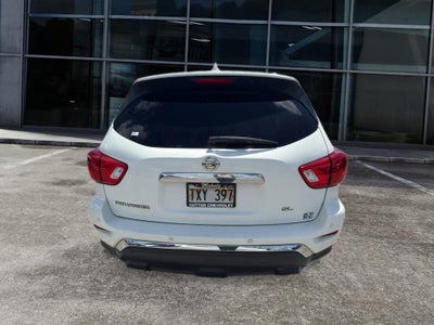 2020 Nissan Pathfinder SL