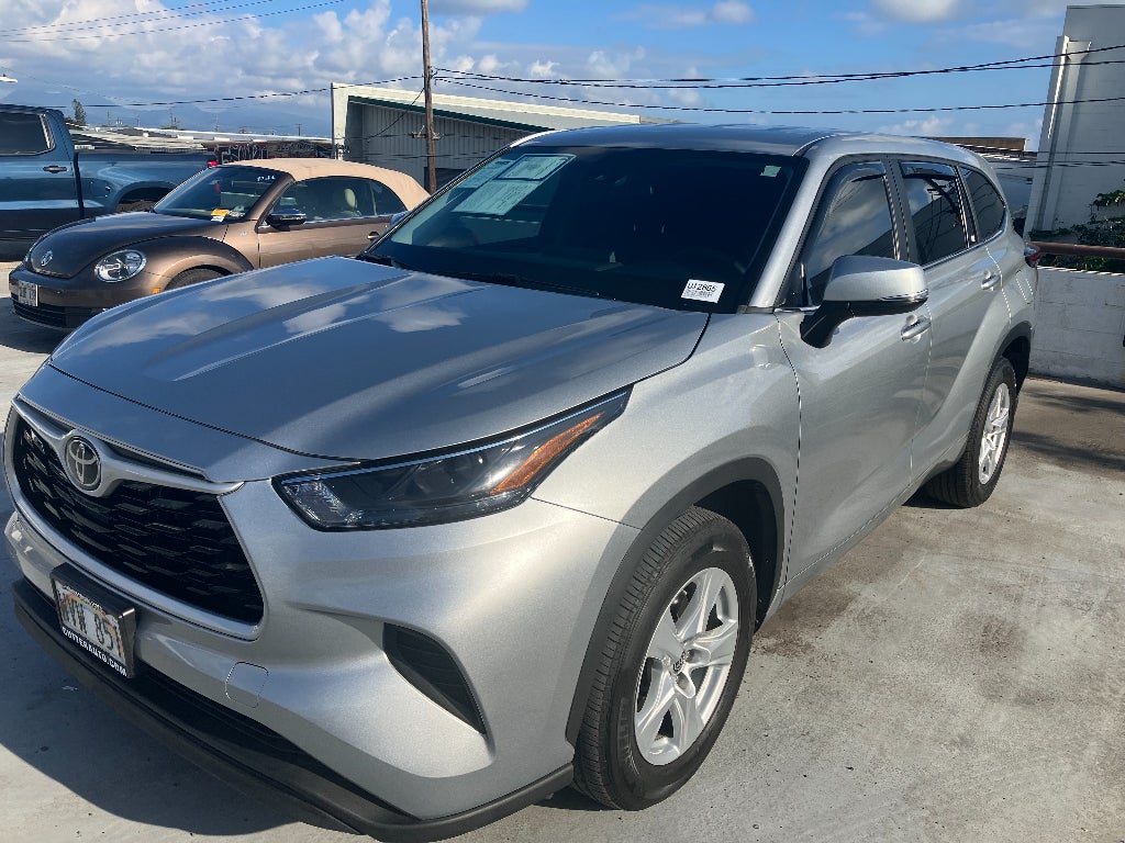 2023 Toyota Highlander LE