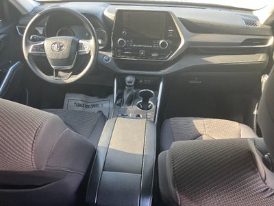 2023 Toyota Highlander LE