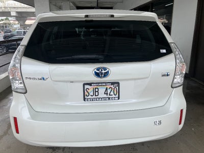 2012 Toyota Prius v Five