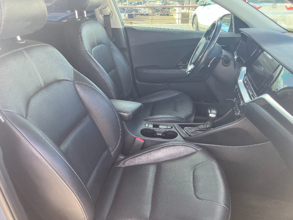 2022 Kia Niro Touring SE