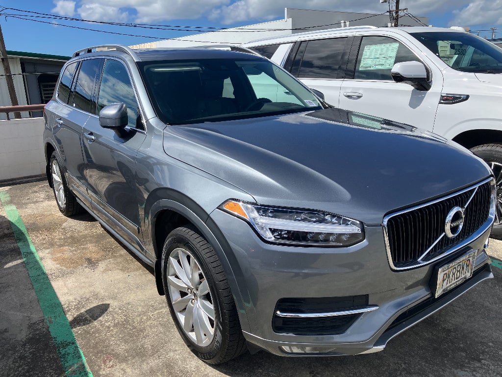 2019 Volvo XC90 Momentum